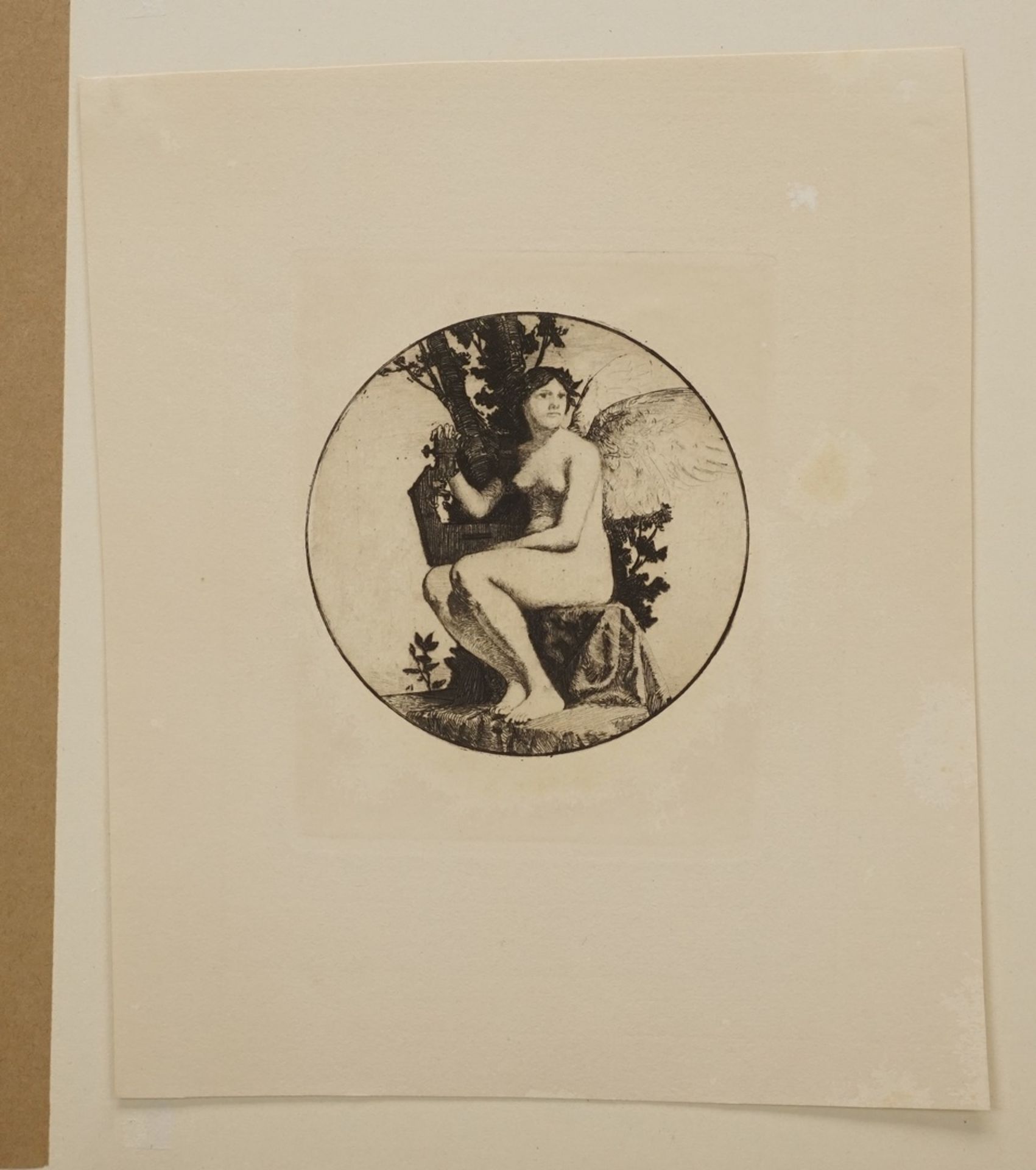 Unbekannter Künstler, Sitzender weiblicher Akt mit FlügelnRadierung/Büttenpapier, um 1900, guter - Bild 3 aus 3