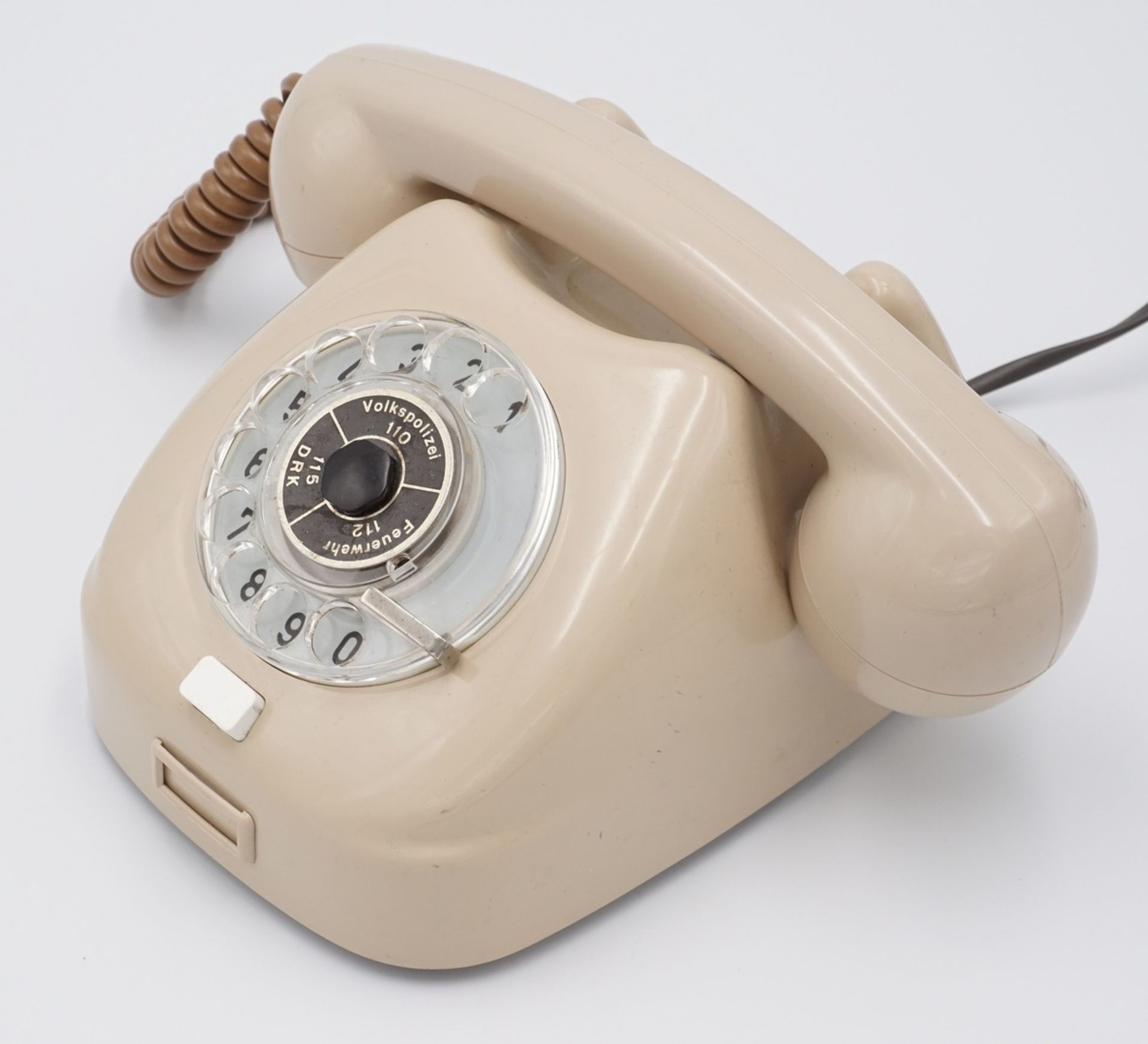 Tesla 3FP120 88 DDR-Telefon, 1970Gehäuse aus Kunststoff, altersgemäß guter Zustand, funktionstüchtig - Bild 2 aus 4