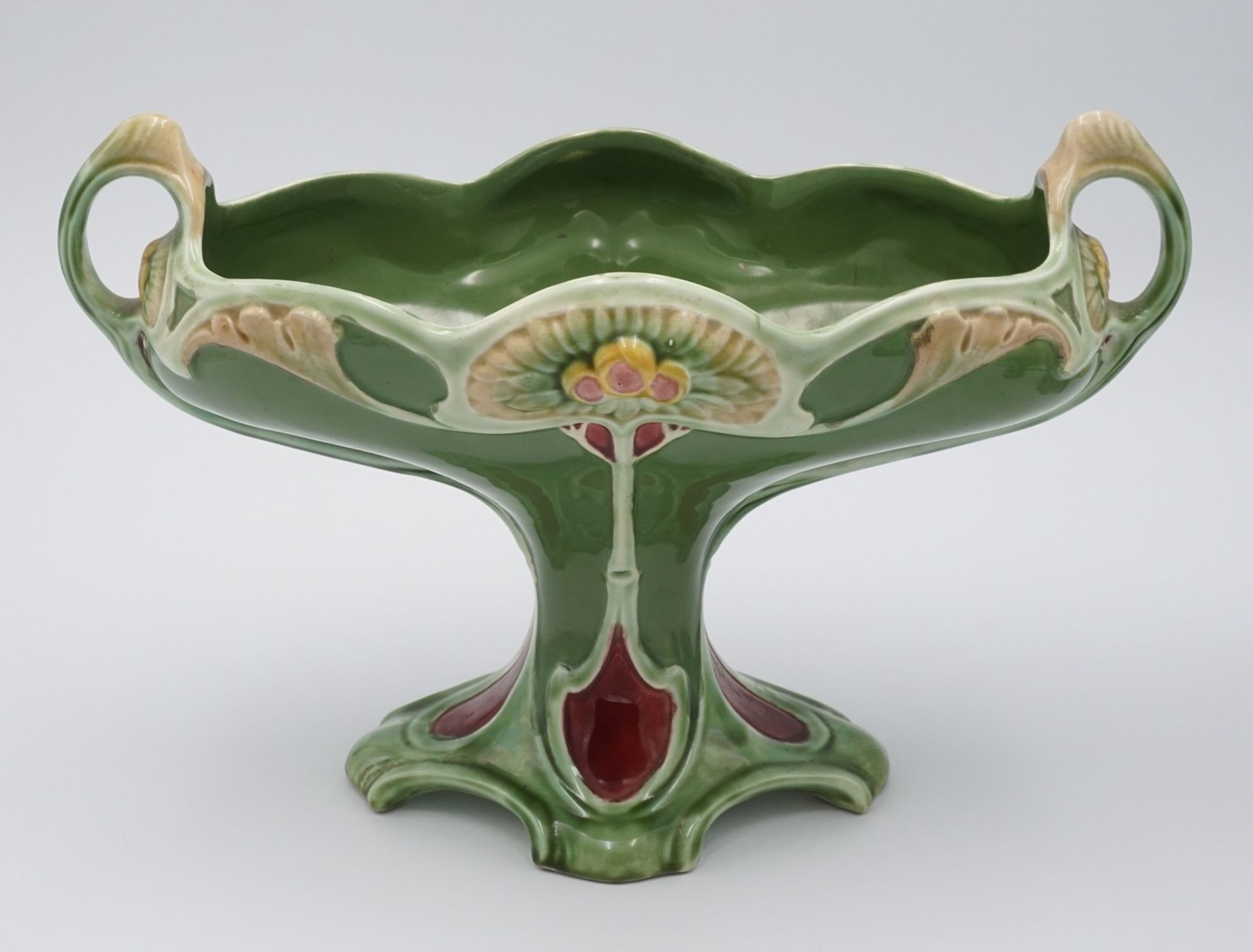 Drei Eichwald Keramik / Majolika Gefäße, Jugendstilgrüner Fond mit kolorierten Blumenranken 1) - Bild 2 aus 5