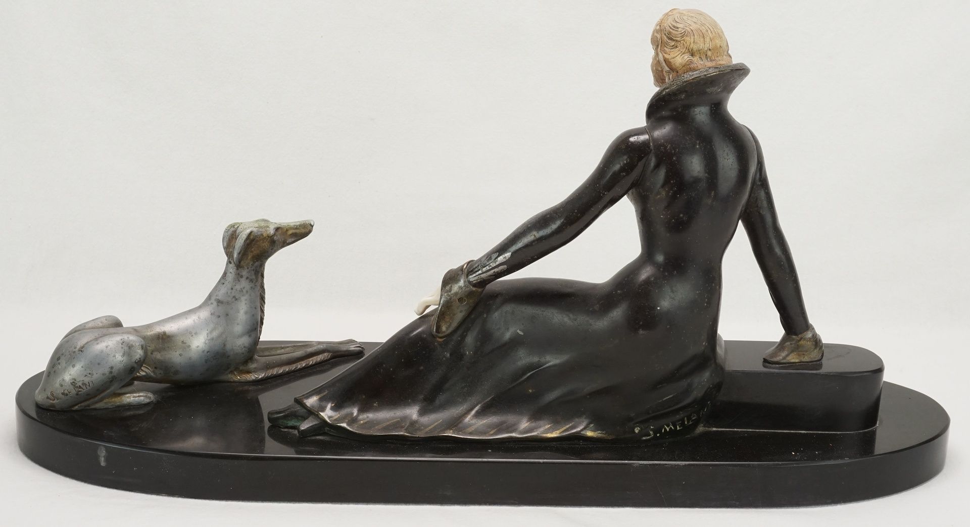 Salvatore Melani, "Sitzende Dame mit Windhund"italienischer Bildhauer des Art Déco (1902 - 1934), - Bild 3 aus 7
