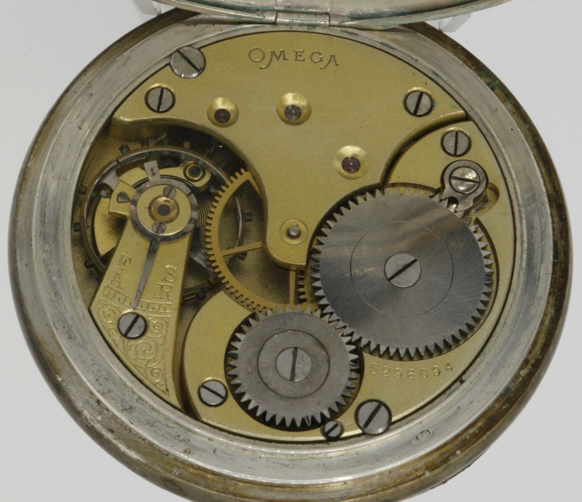 Zwei silberne Taschenuhren1) Omega um 1920, 800/- Silber, Uhrwerk signiert "Omega" und "5296094", - Bild 3 aus 7