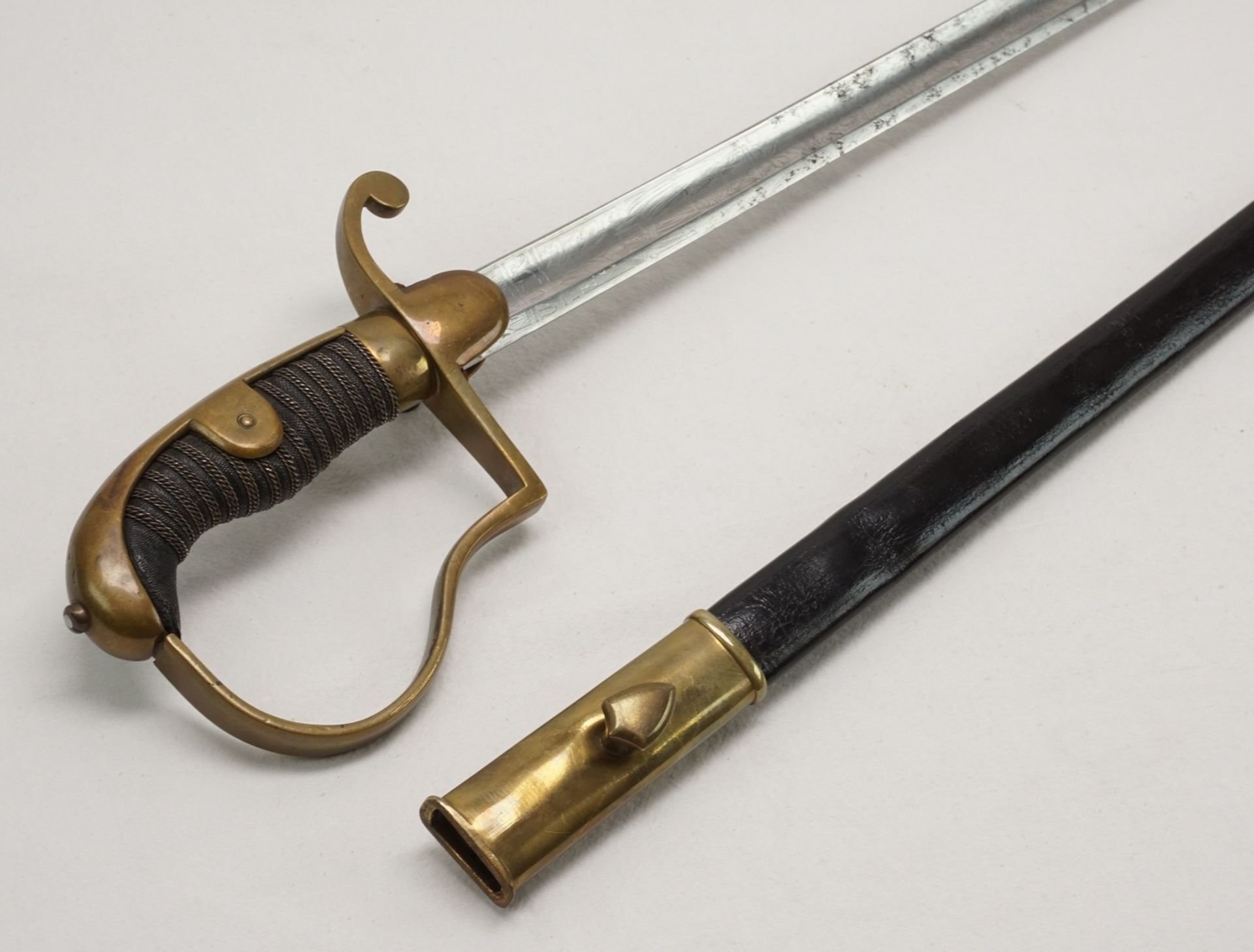 Preußischer Säbel, um 1860ohne Hersteller, Stahl und Messing, einfach gekehlte Klinge mit leichter