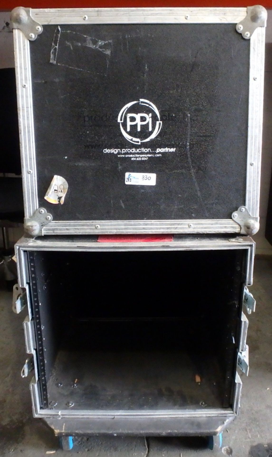 ROLLING ROAD CASE