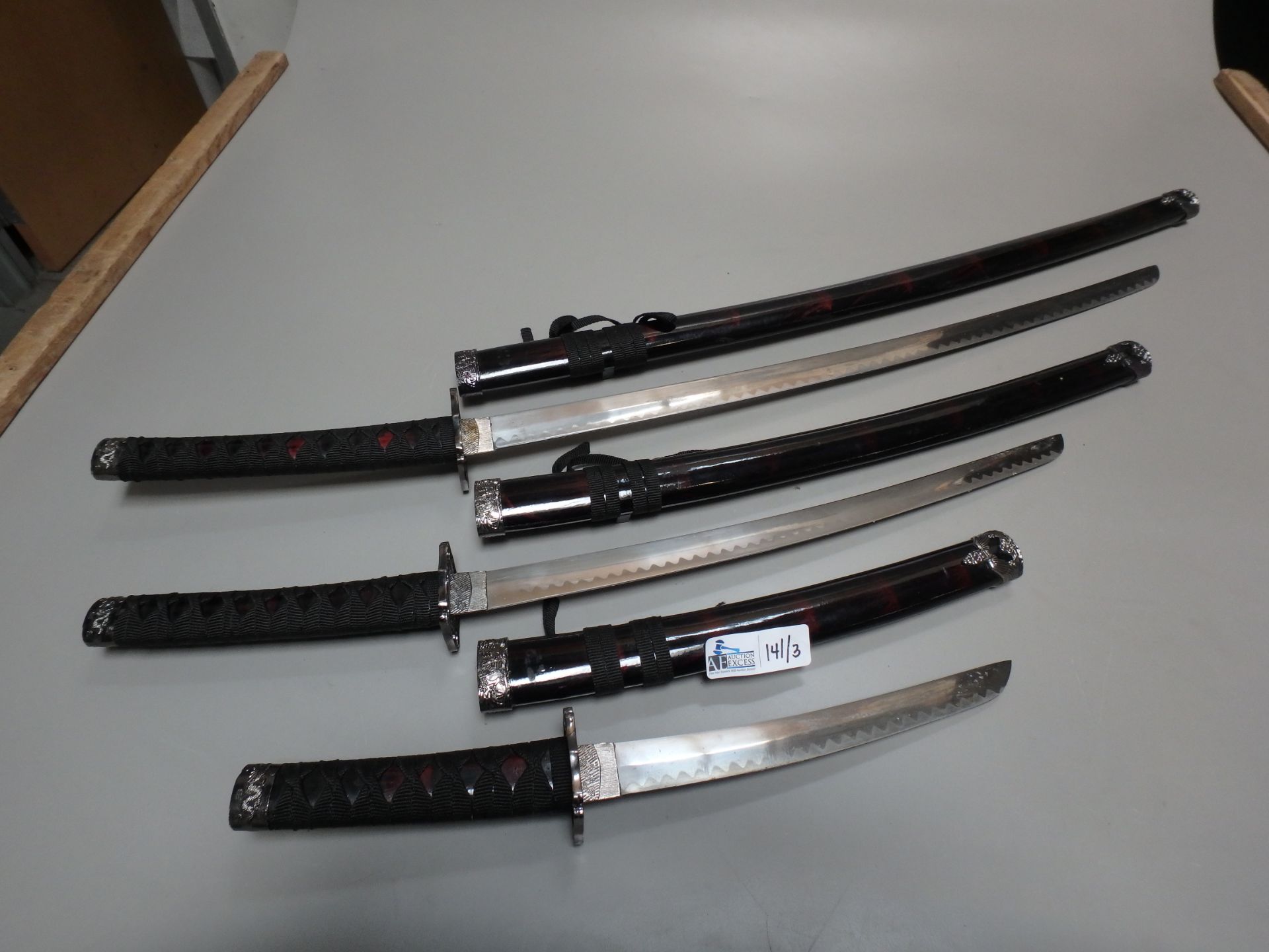 LOT OF 3 SAMURAI STYLE SWORDS