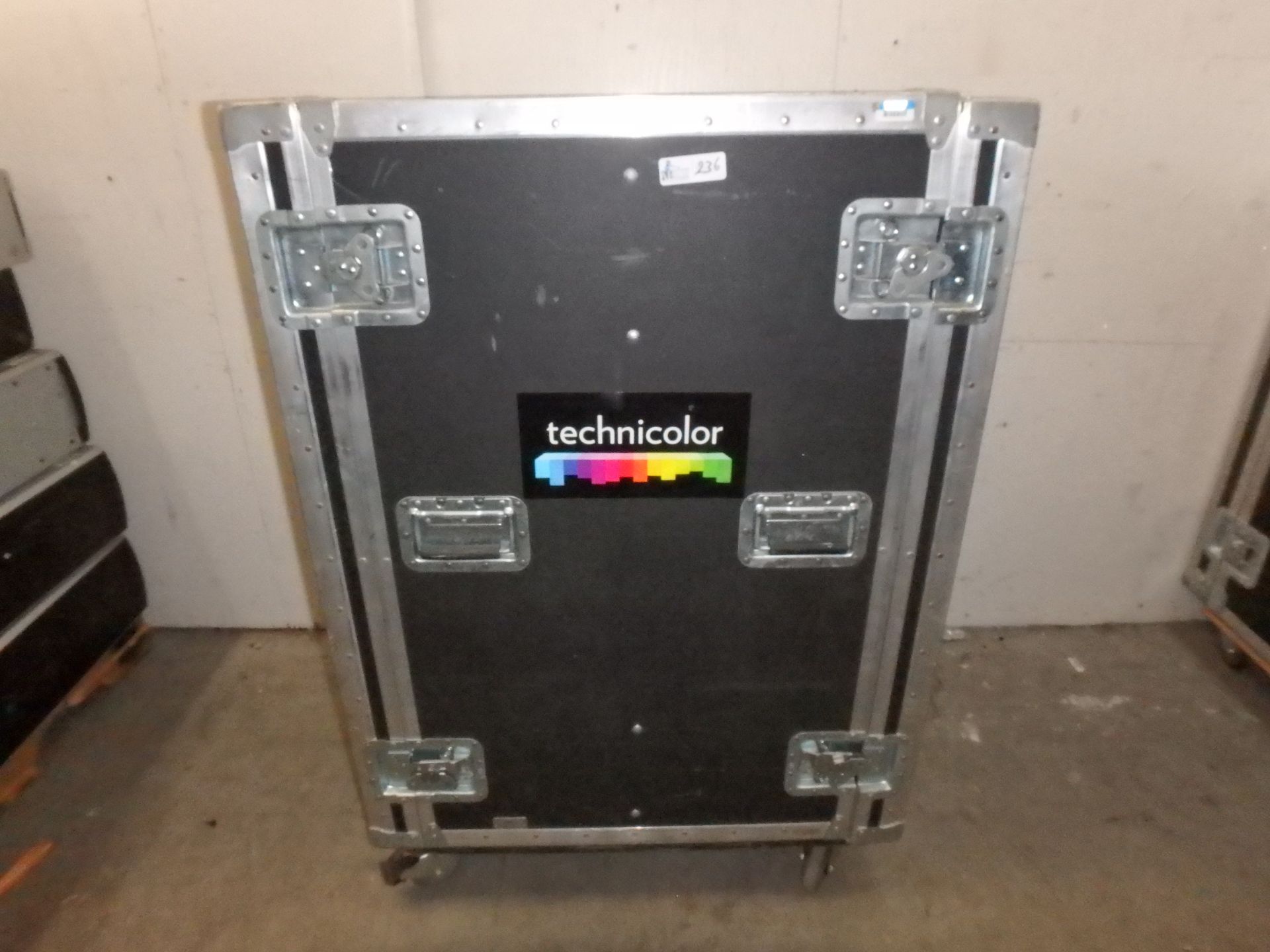 ROAD CASE - Image 2 of 2