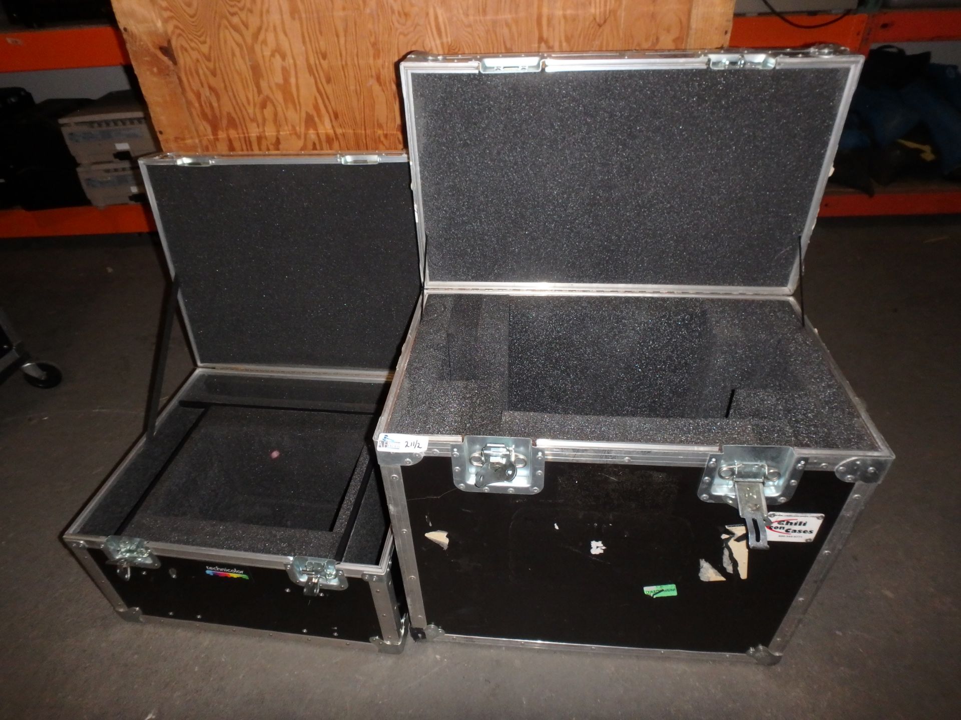 LOT OF 2 ROAD CASES - Image 2 of 2