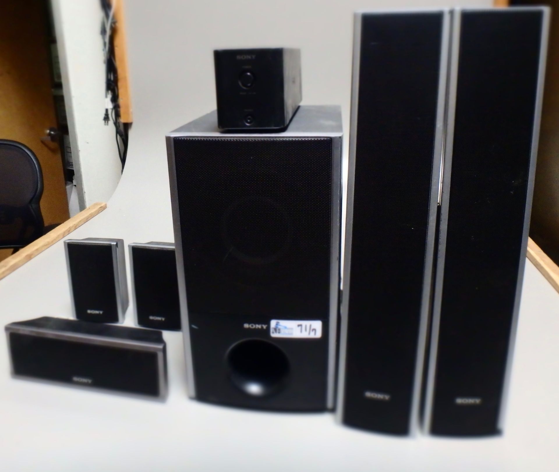 LOT OF 7 SONY SURROUND SYSTEM