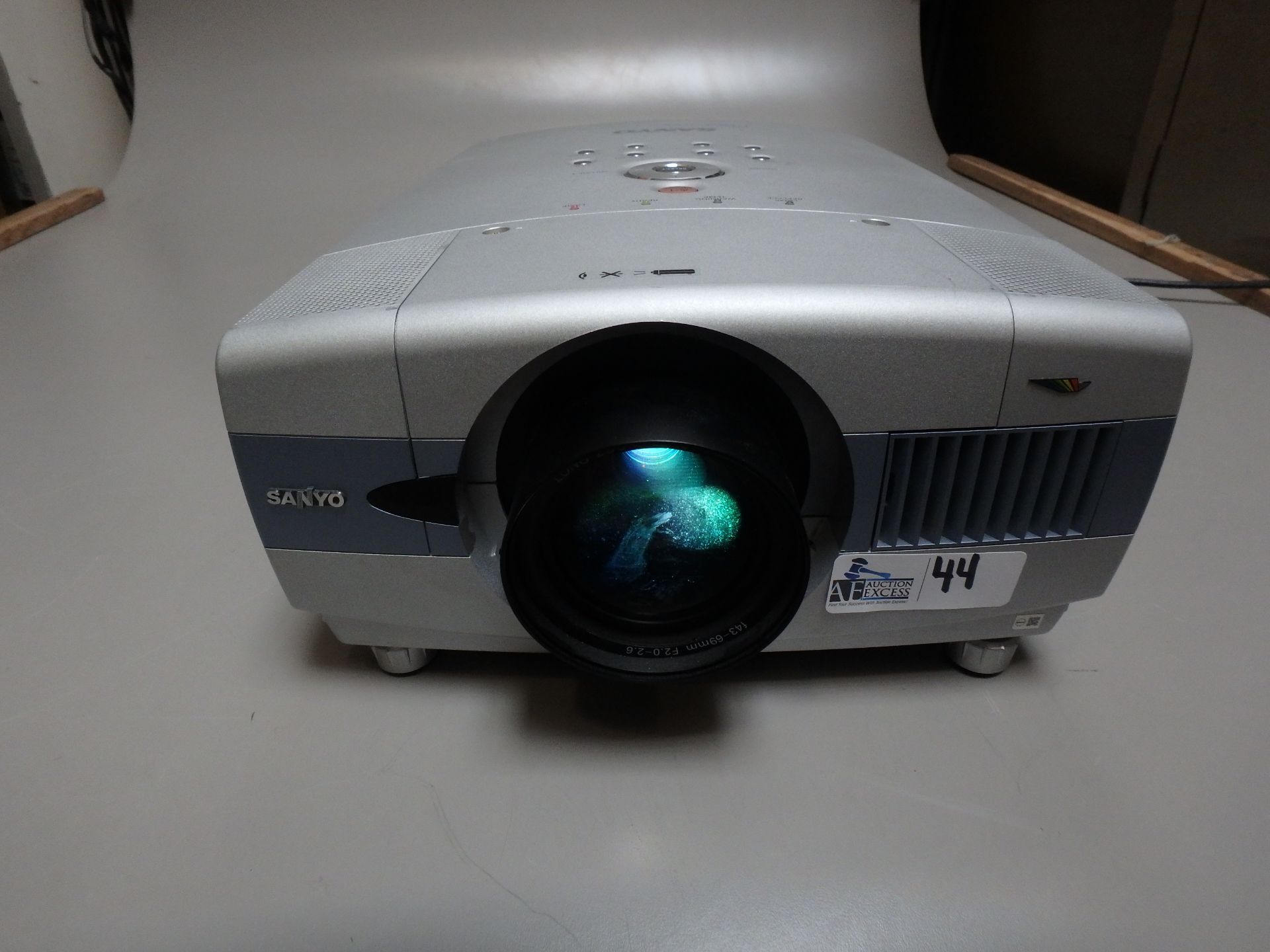 SANYO PROJECTOR