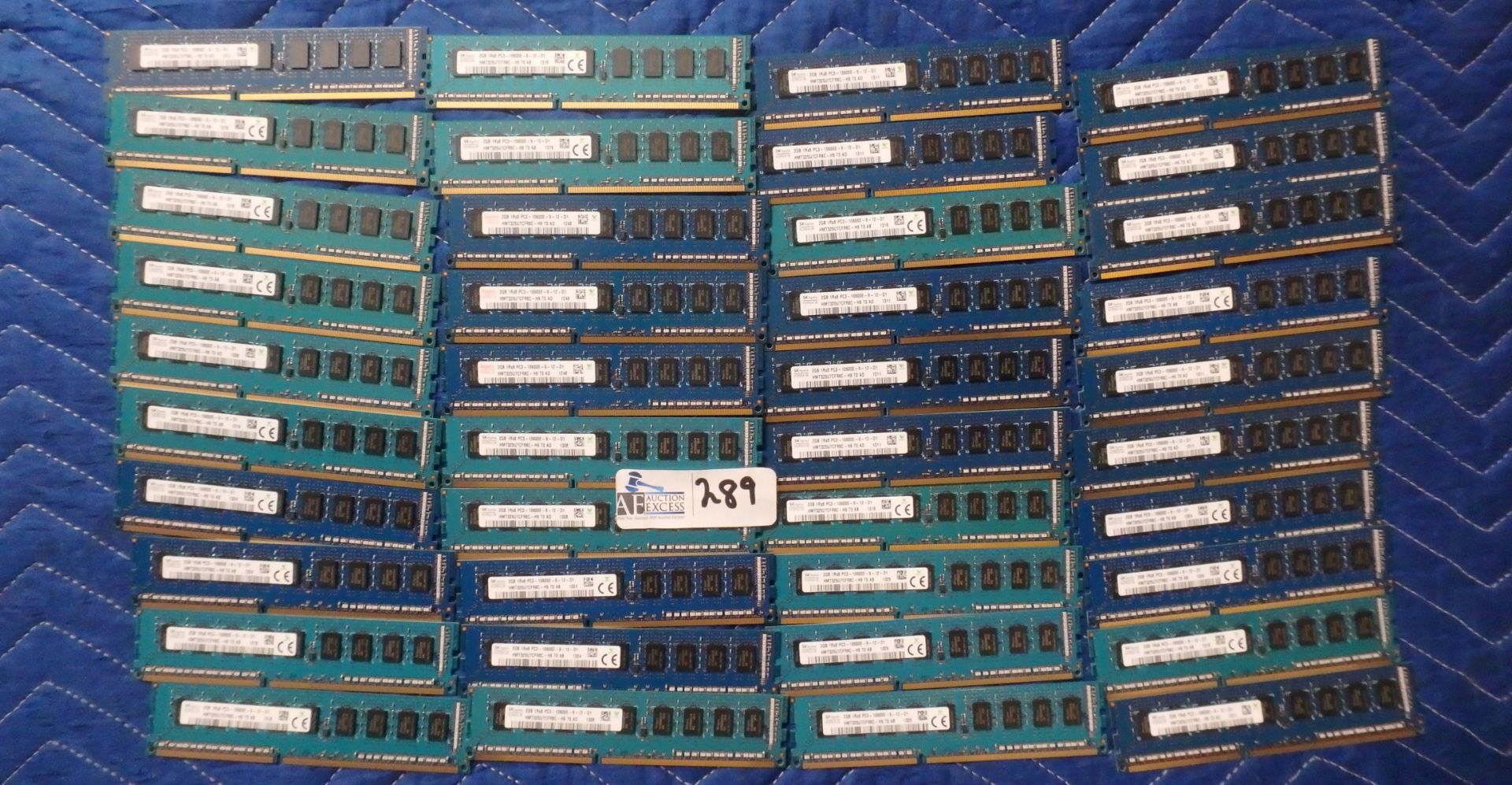 LOT OF 40 PIECE RAM