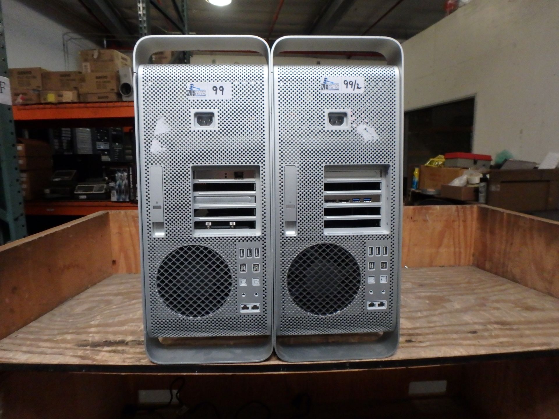 LOT OF 2 MAC PRO A1289