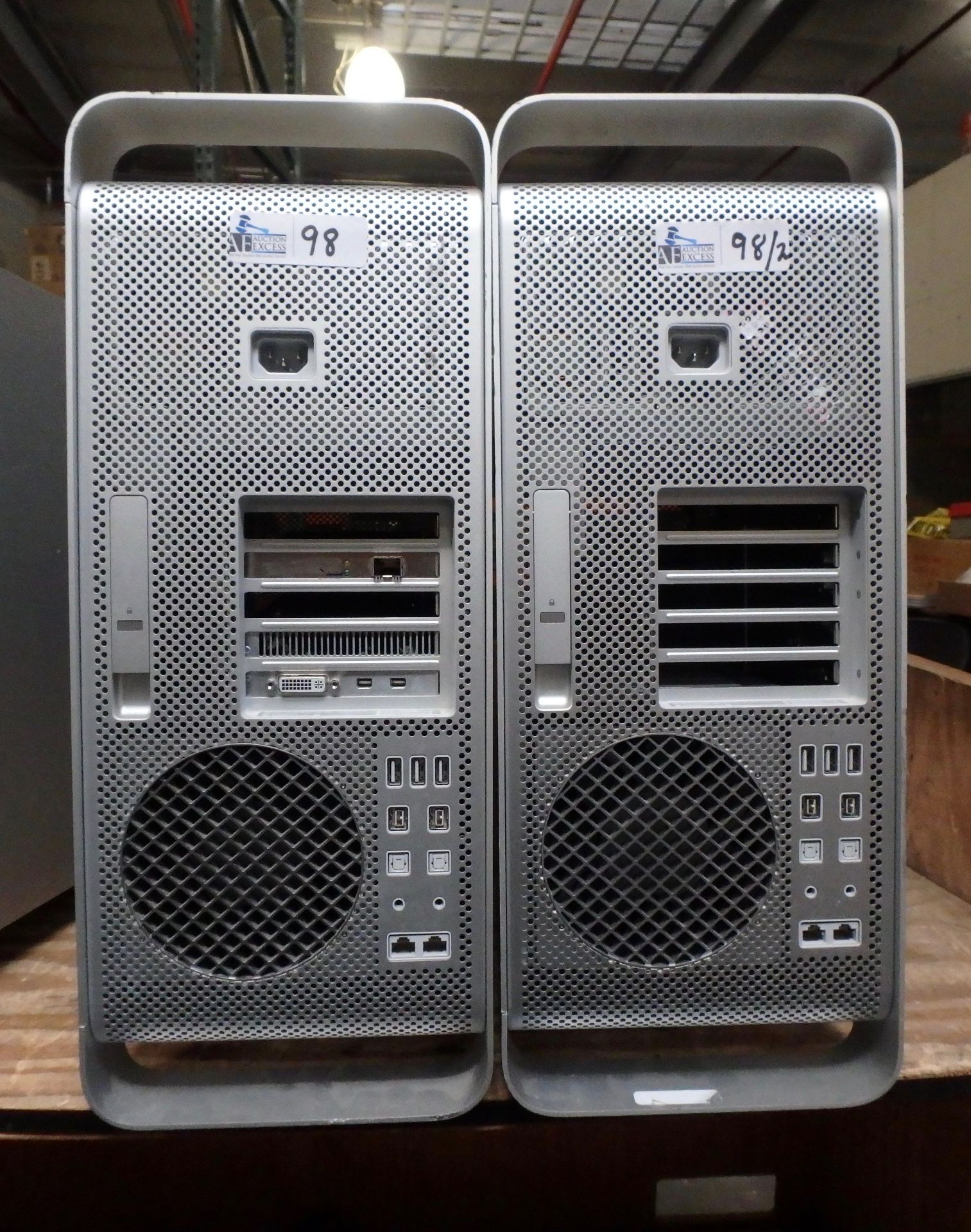 LOT OF 2 MAC PRO A1289