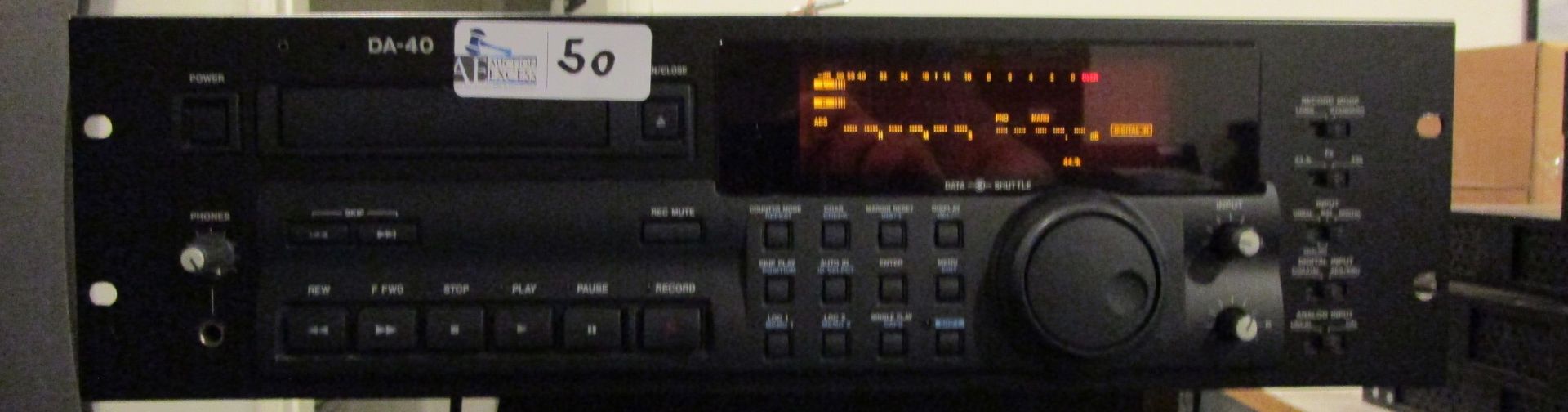 TASCAM DA-40 RECORDER