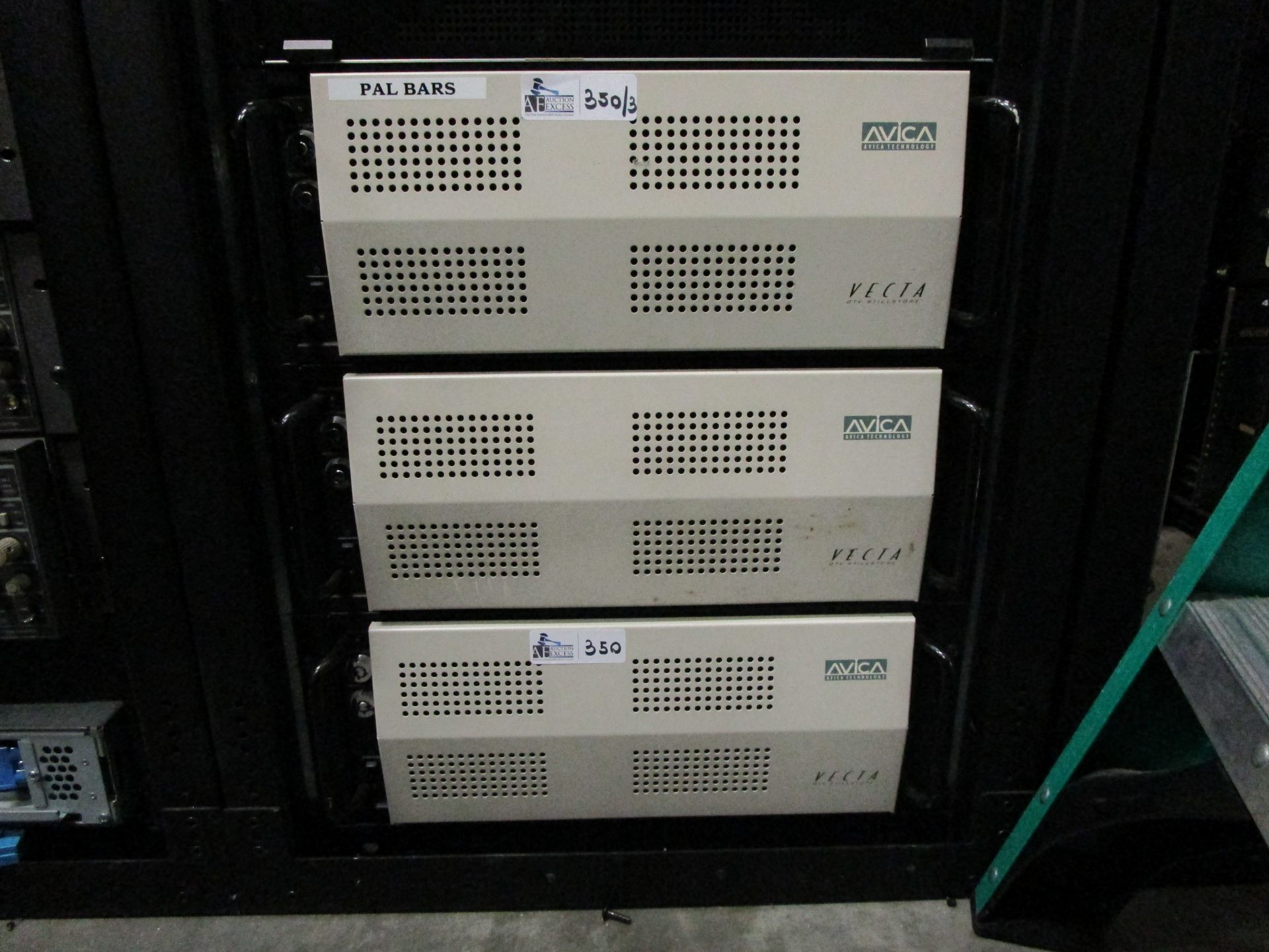 LOT OF 3 COMPUTER SERVERS