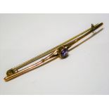 9ct yellow gold bar brooch