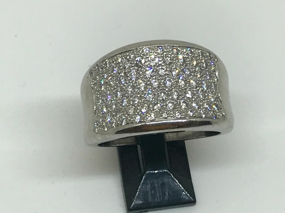 18ct white gold diamond pave set ring - Image 3 of 3