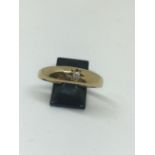 9ct yellow gold gypsy ring