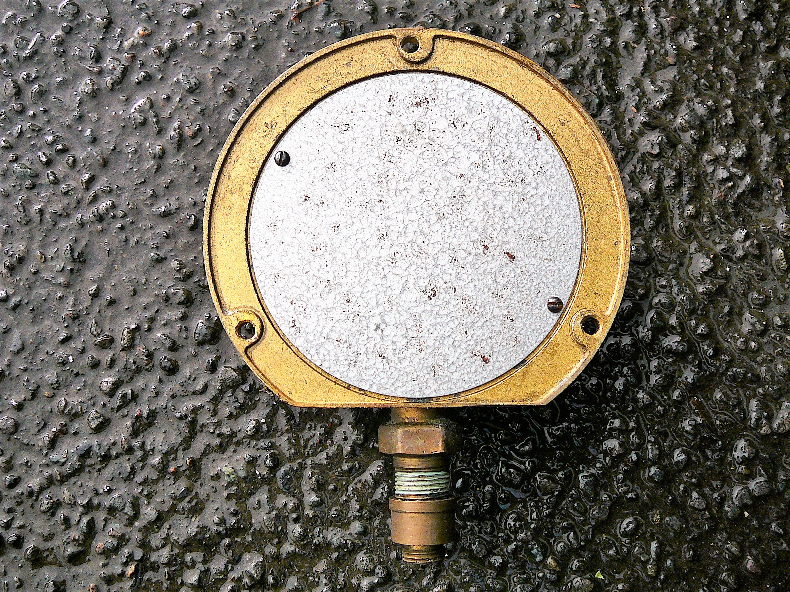 Brass cased pressure gauge - Image 2 of 2