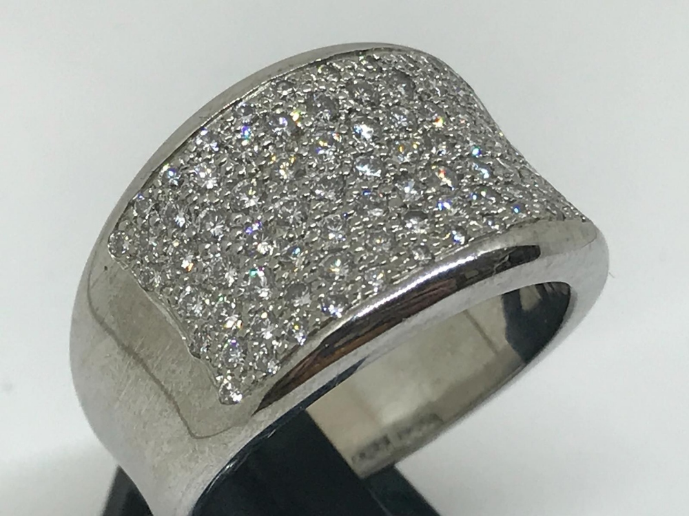 18ct white gold diamond pave set ring