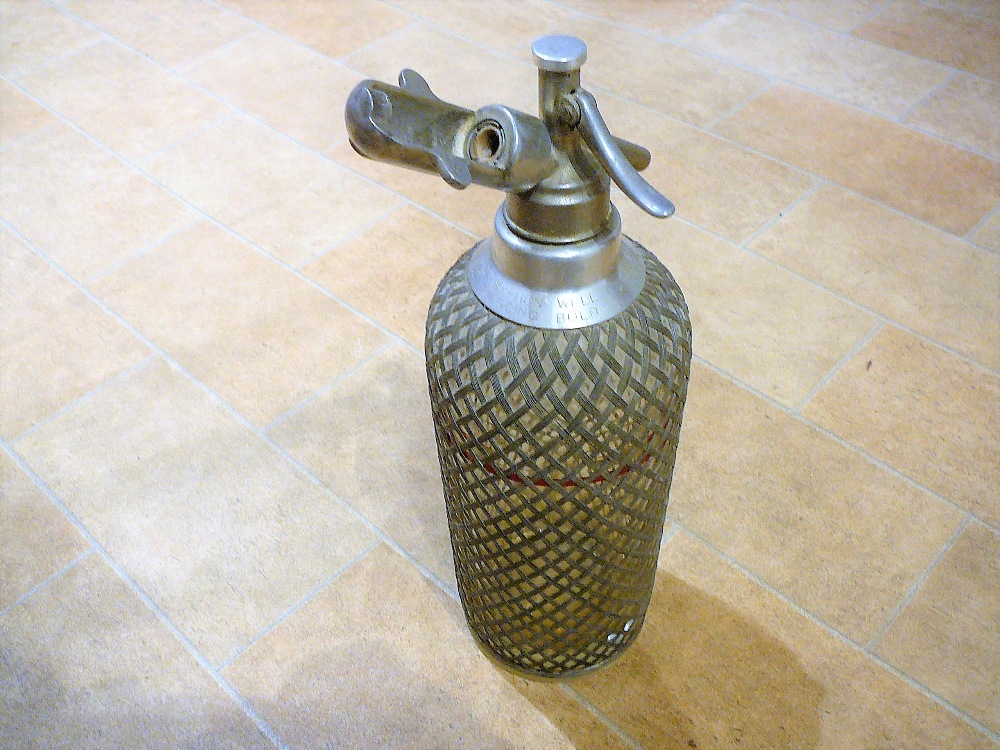 Wirebound 1950s Soda Syphon