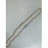 Graduated pearl necklace