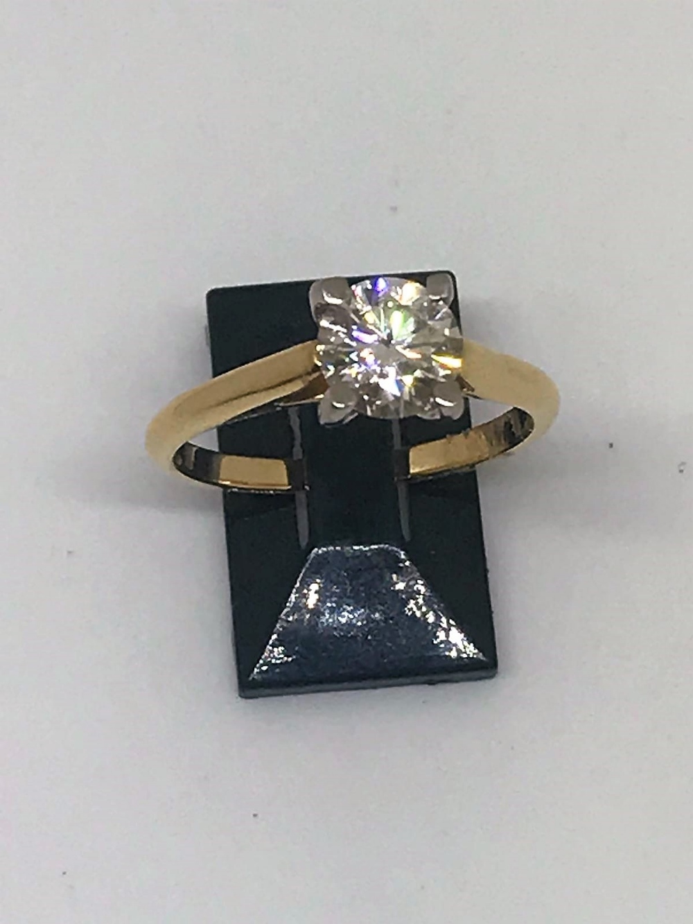 18ct gold diamond ring - Image 3 of 3