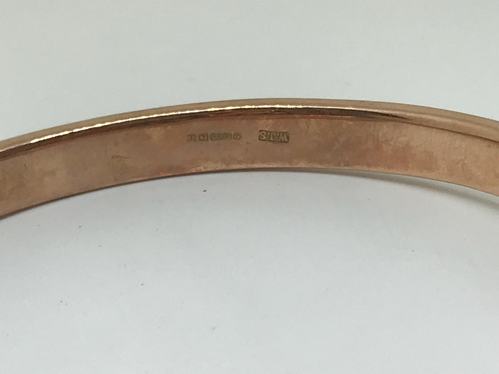 9ct gold bangle - Image 2 of 2