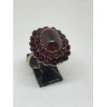 9ct gold garnet ring