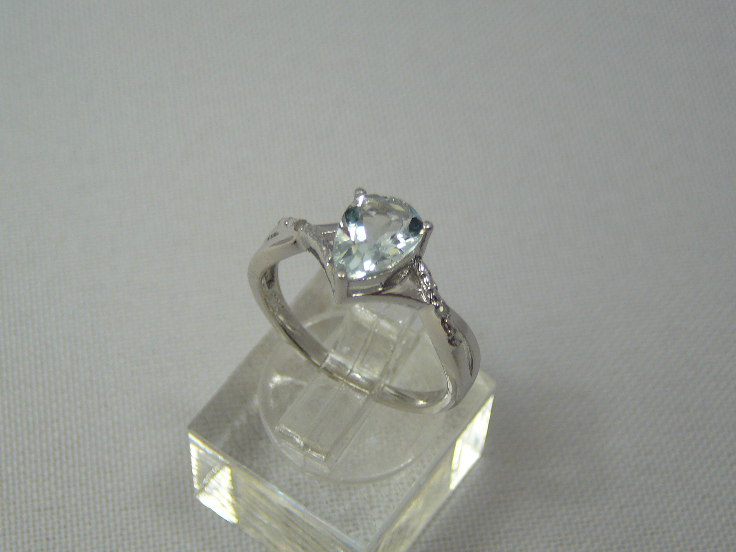 Silver aquamarine and diamond ring - Image 3 of 3