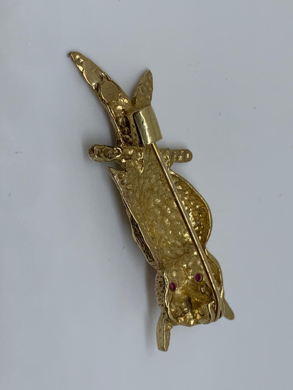 9ct gold owl brooch - Image 2 of 2