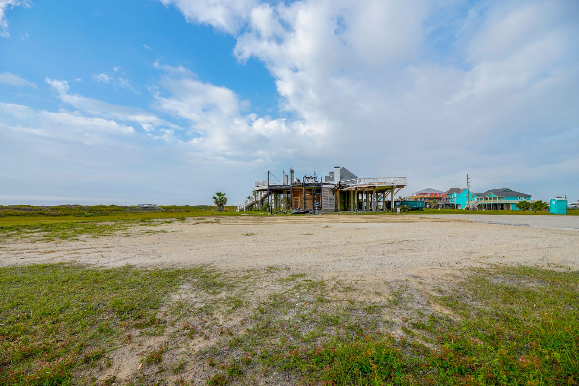 Huge Gulf Front Lot in Crystal Beach - Image 27 of 32