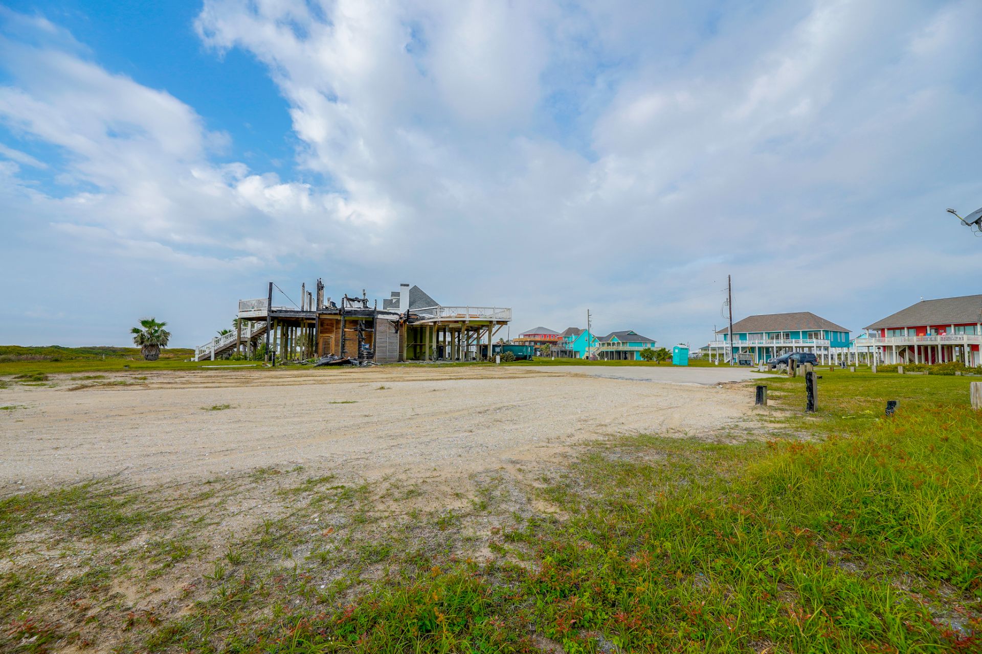 Huge Gulf Front Lot in Crystal Beach - Image 26 of 32