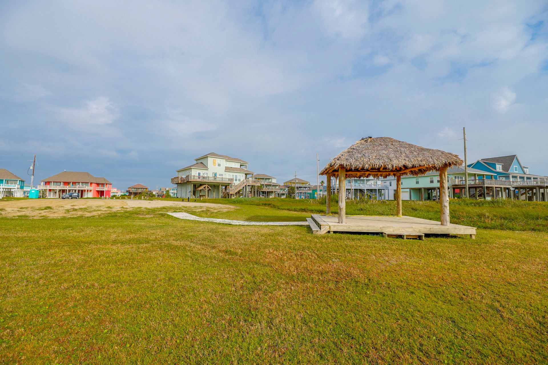 Huge Gulf Front Lot in Crystal Beach - Image 19 of 32