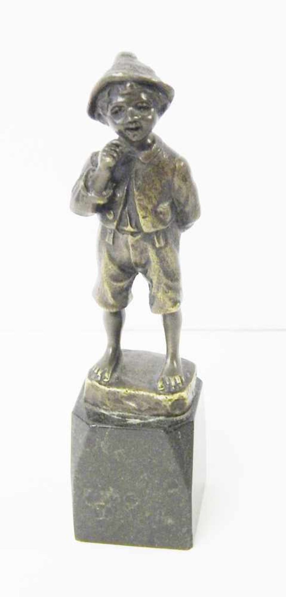 A.Schmidt-Felling(1895-1930) Skulptur "Lausbub", Bronze, signiert, Höhe ca.12, 5cm - Bild 2 aus 3