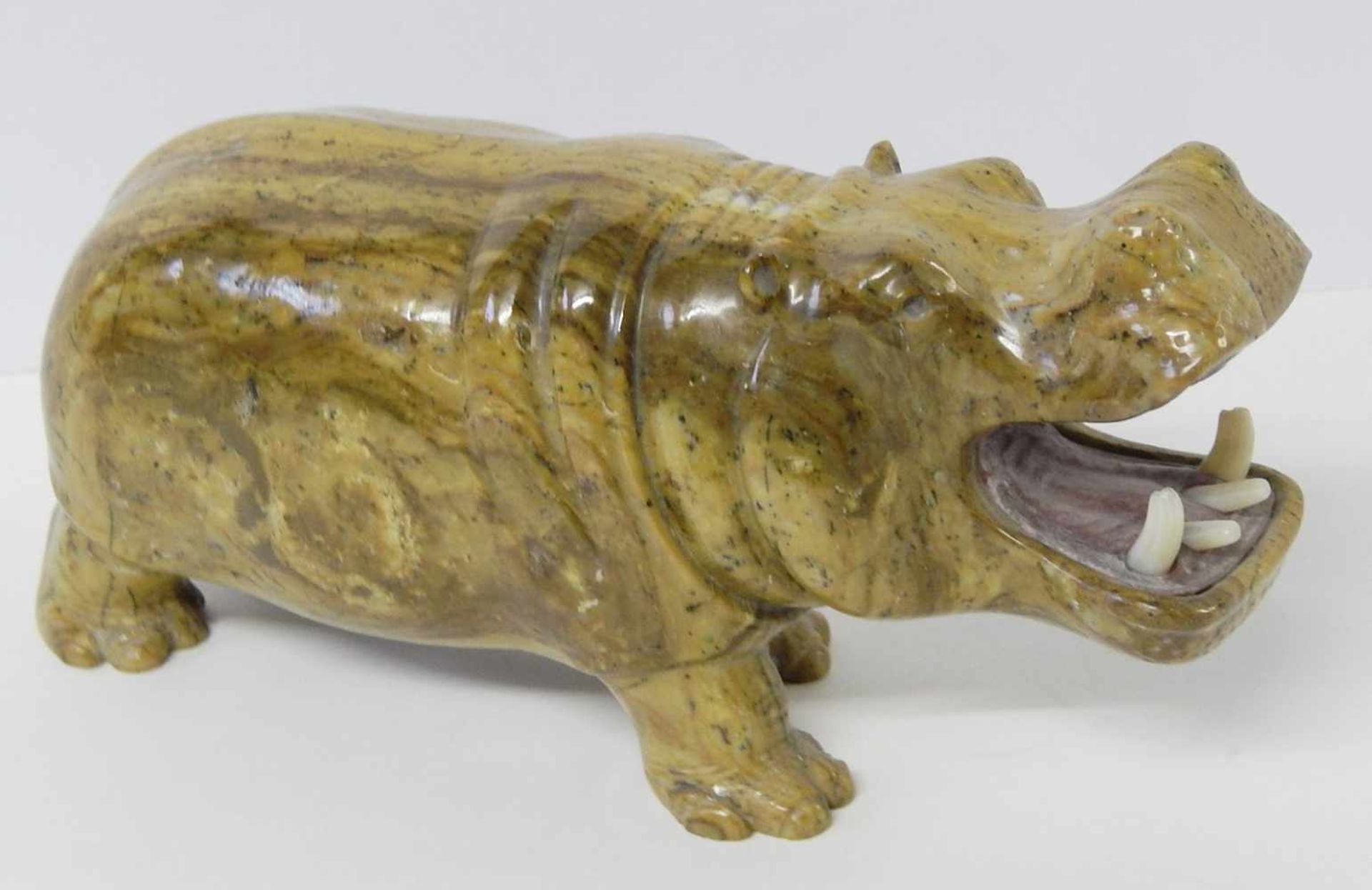 Skulptur Nilpferd mit aufgerissenem Maul und weißen Zähnen, Halbedelstein, ca.19x10cm(LxH), über 1kg - Bild 2 aus 2