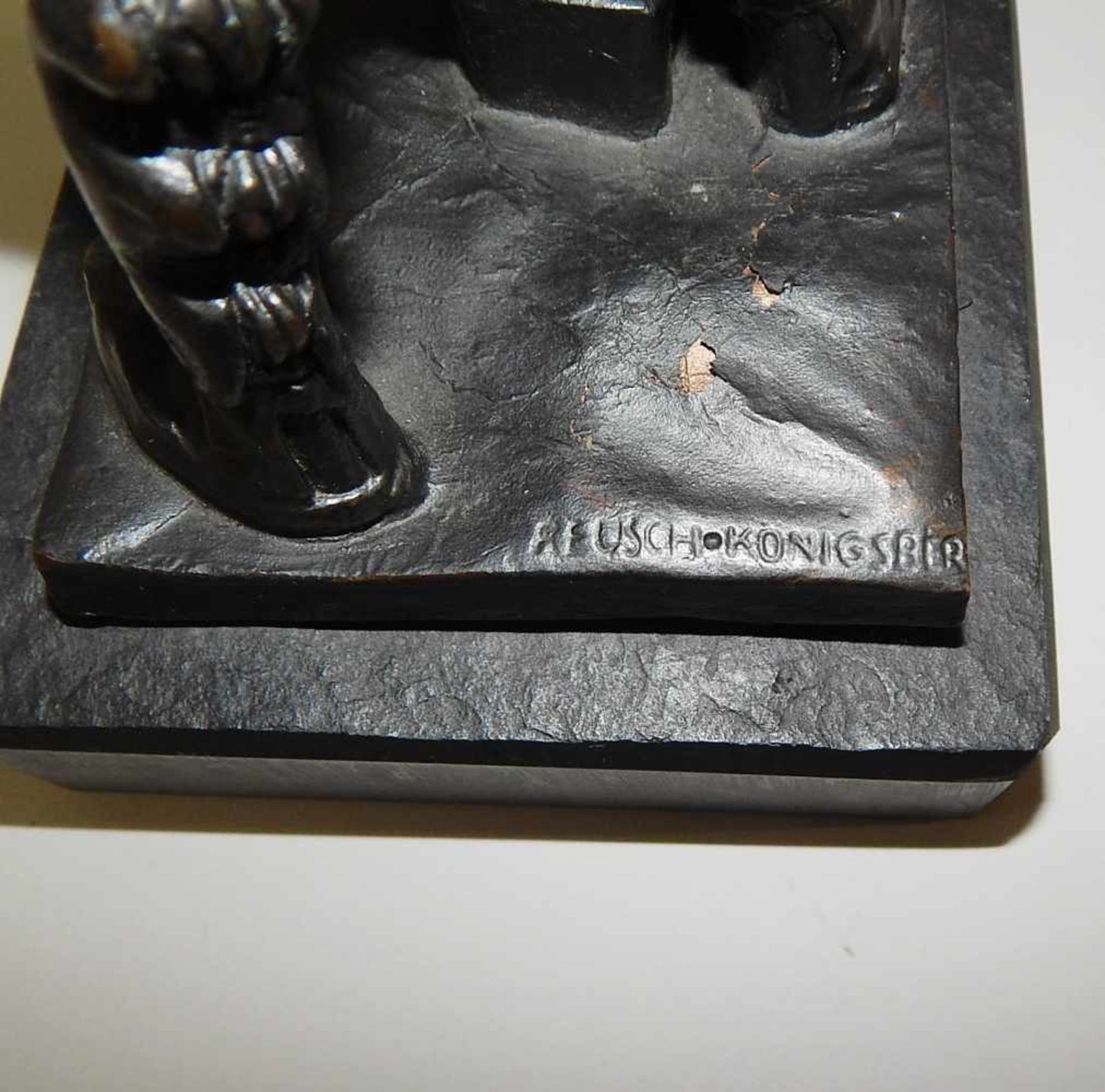 Skulptur „Schmied“, Metallguss, auf Sockel montiert, Höhe mit Sockel ca.24, 5cm - Bild 3 aus 4