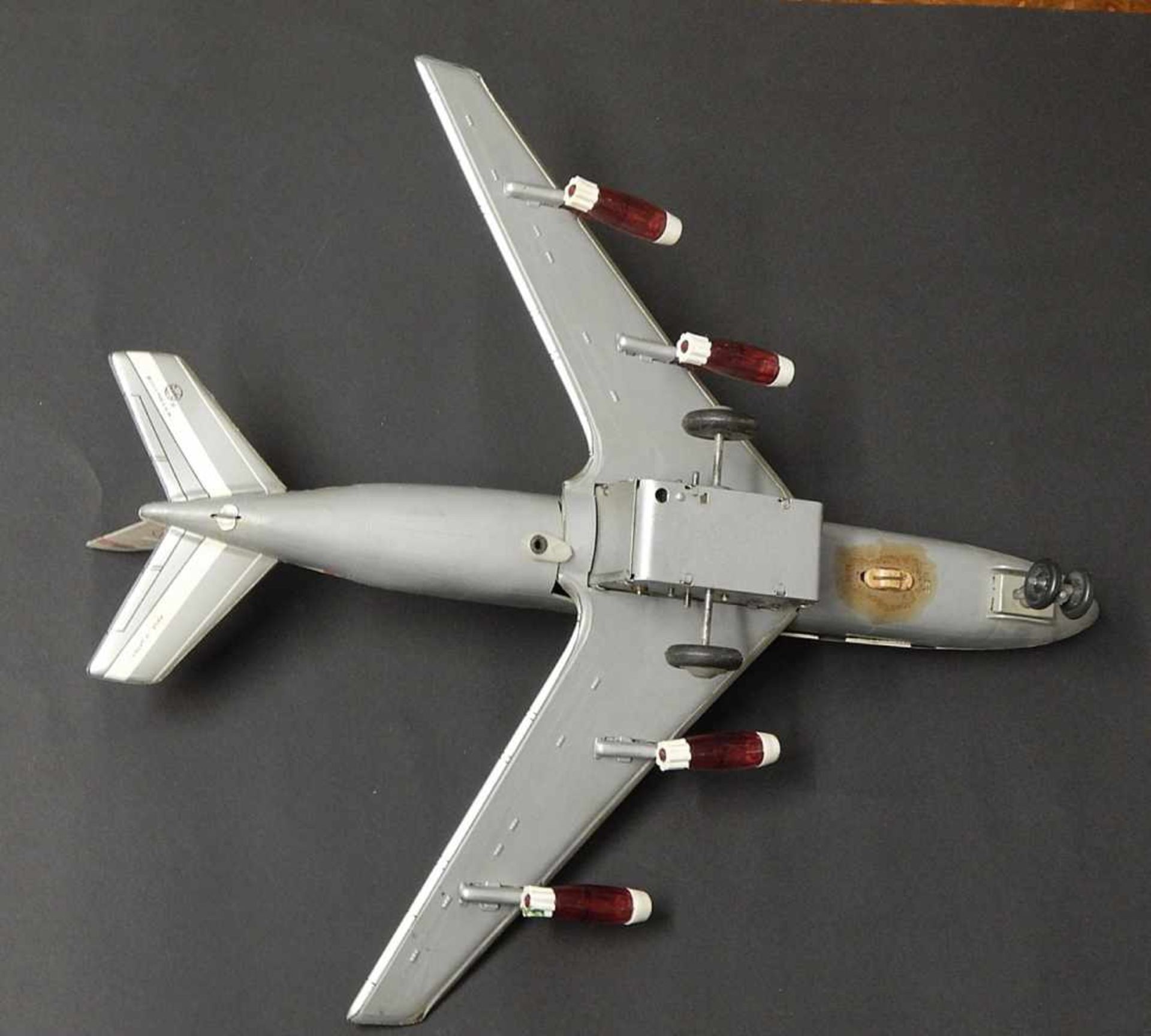 Boing Super Jet "TWA", Marx Toys, Made in Japan, mit Batterieantrieb, etwas verbeult - Bild 2 aus 4