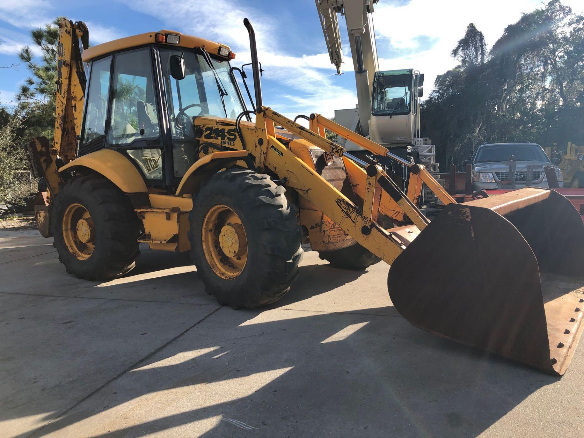 JCB 214S SERIES 3 ENCLOSED CAB BACKHOE