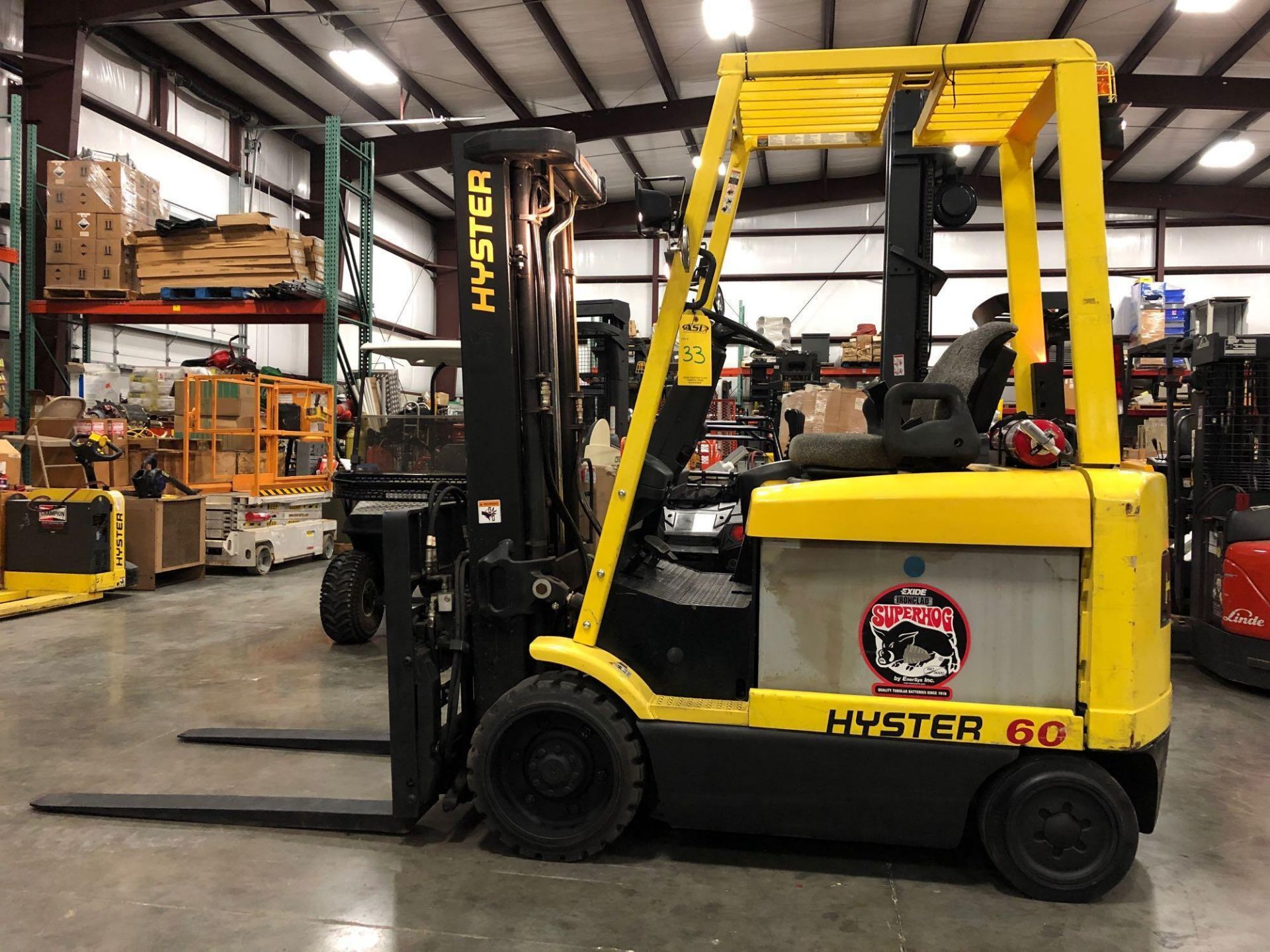 HYSTER ELECTRIC FORKLIFT MODEL E60XM2-33, 6,000 LB CAPACITY - Image 4 of 8