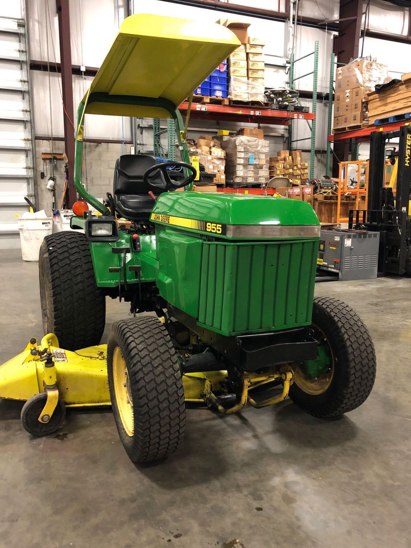 JOHN DEERE 955 TRACTOR WITH MOWER ATTACHMENT, 4x4 - Image 2 of 8