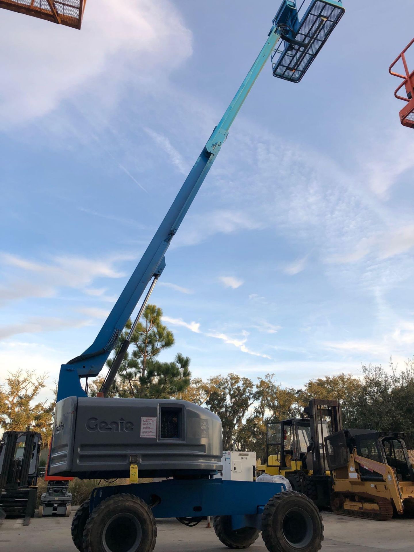 2007 GENIE S-40 DIESEL MAN LIFT, 4X4 - Image 10 of 10