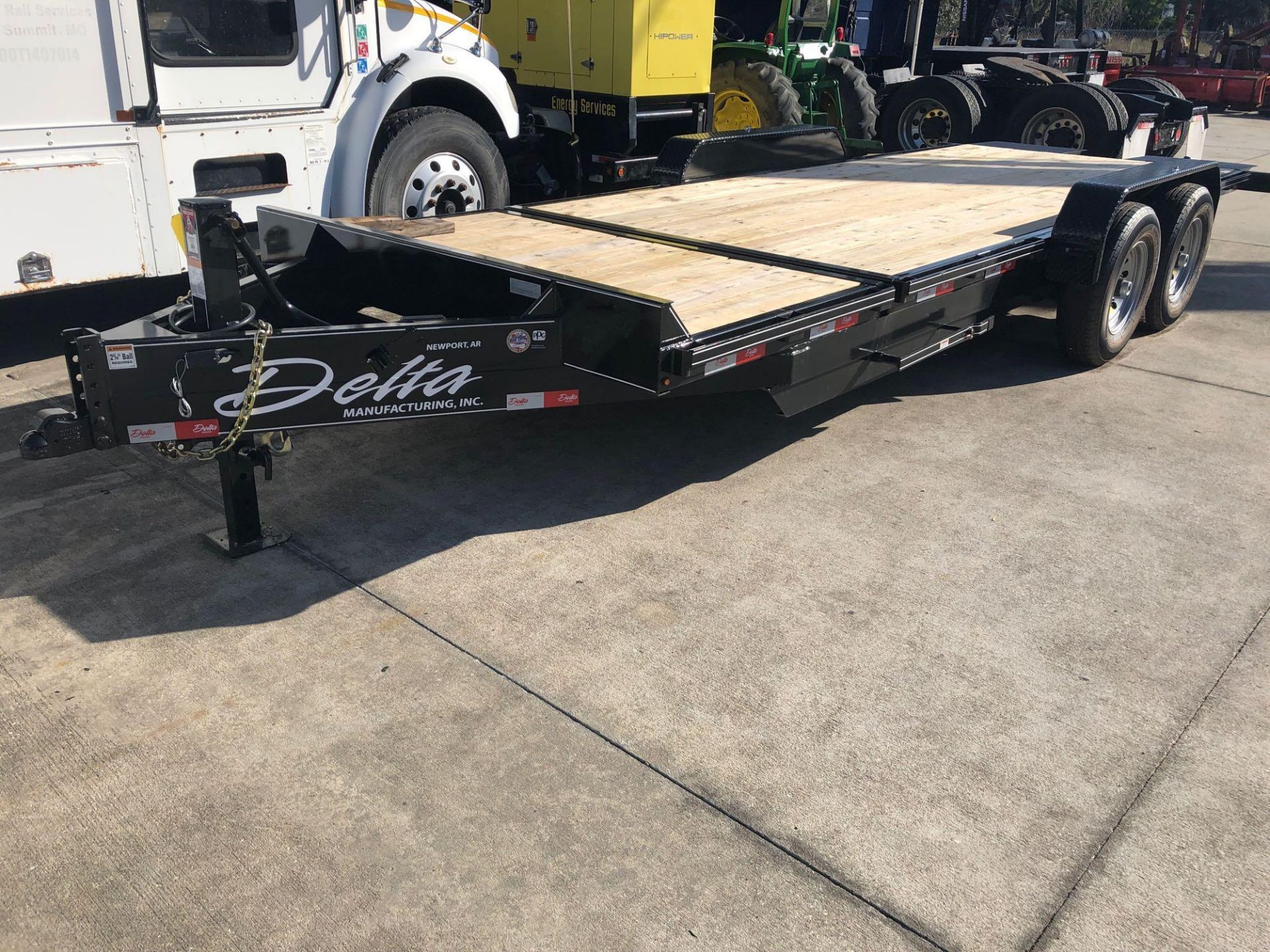 2019 UNUSED DELTA 27TB TAGALONG 20' TRAILER W/ TILT DECK