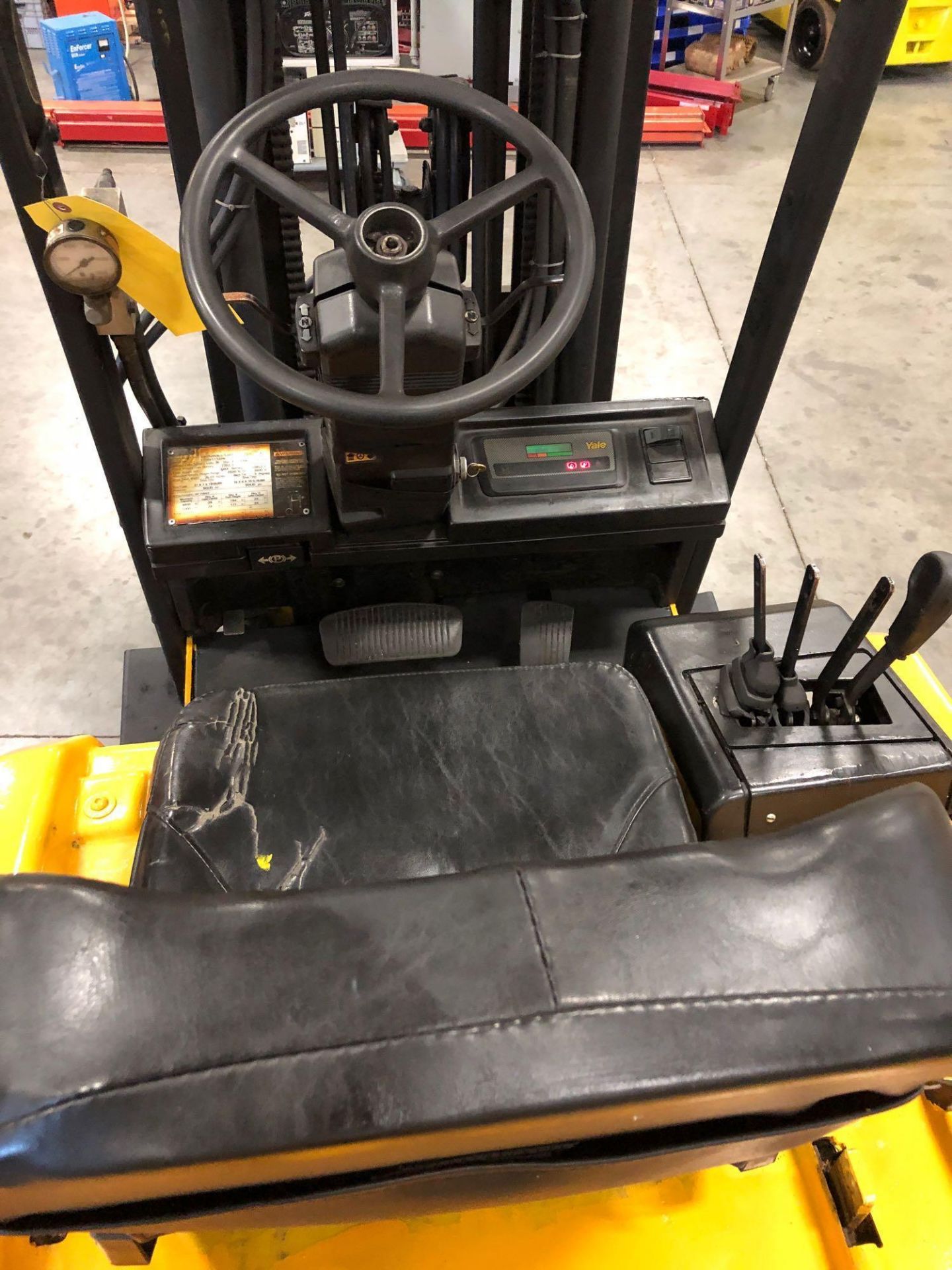 YALE ELECTRIC FORKLIFT MODEL ERC050, - Image 7 of 11