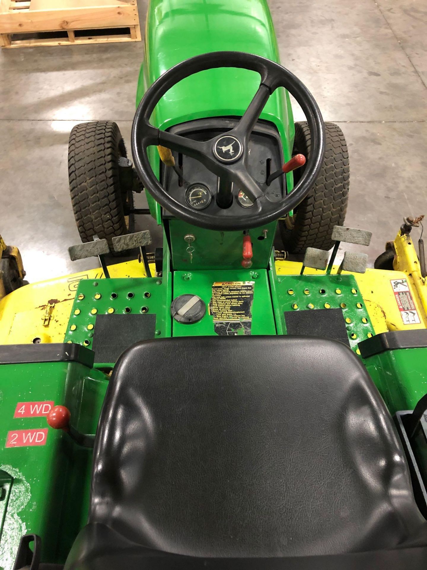 JOHN DEERE 955 TRACTOR WITH MOWER ATTACHMENT, 4x4 - Image 7 of 8