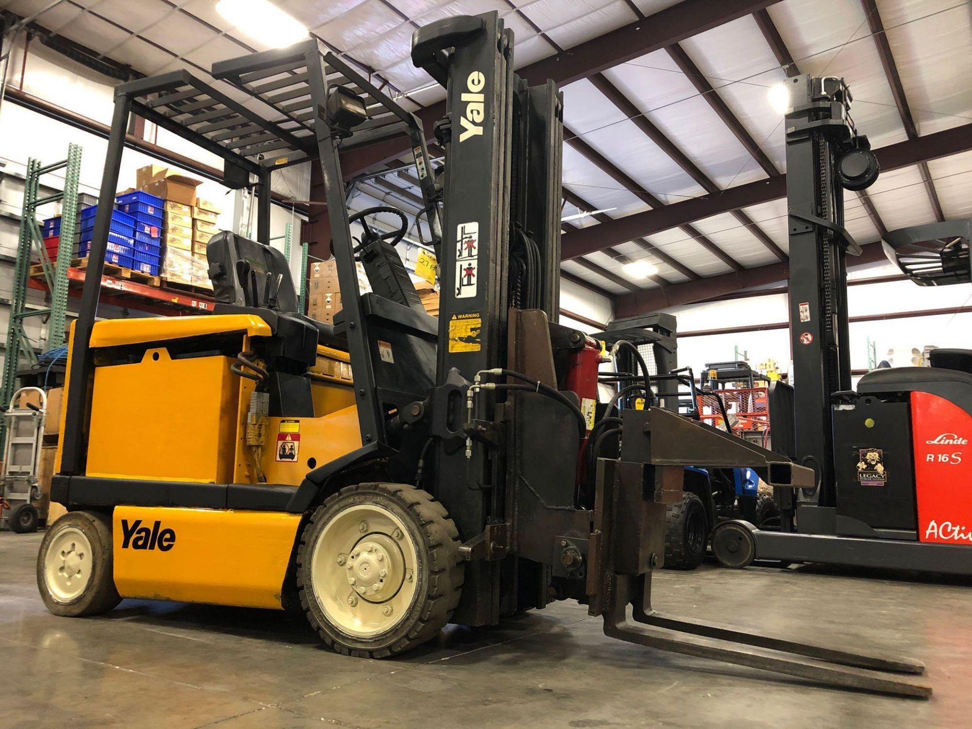 YALE ELECTRIC FORKLIFT MODEL ERC050,