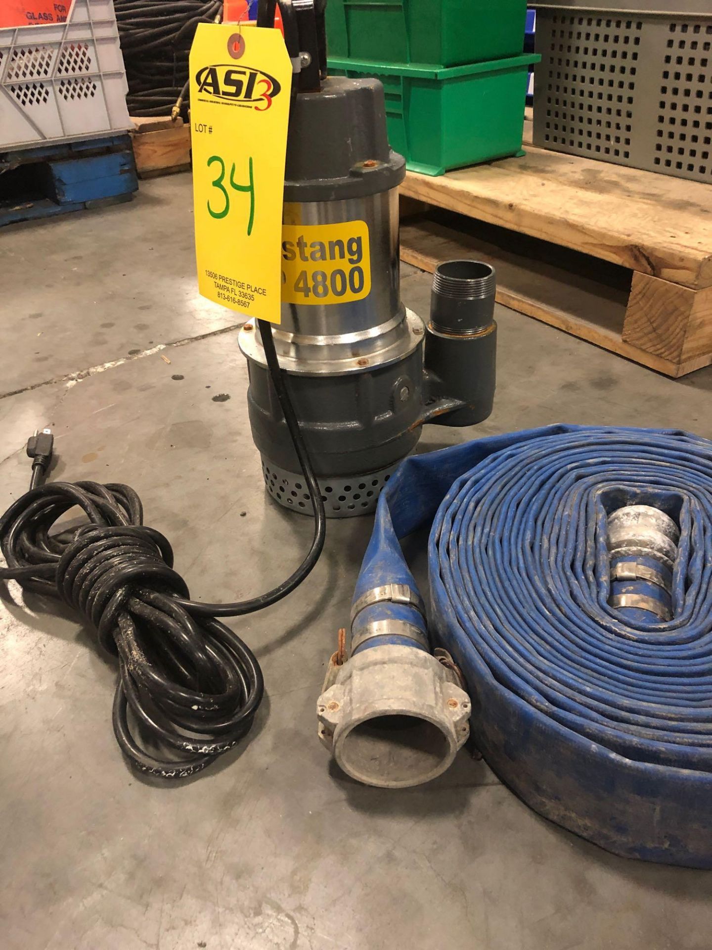NEW 2" MUSTANG MP4800 SUB. PUMP W/ HOSE - Image 2 of 2
