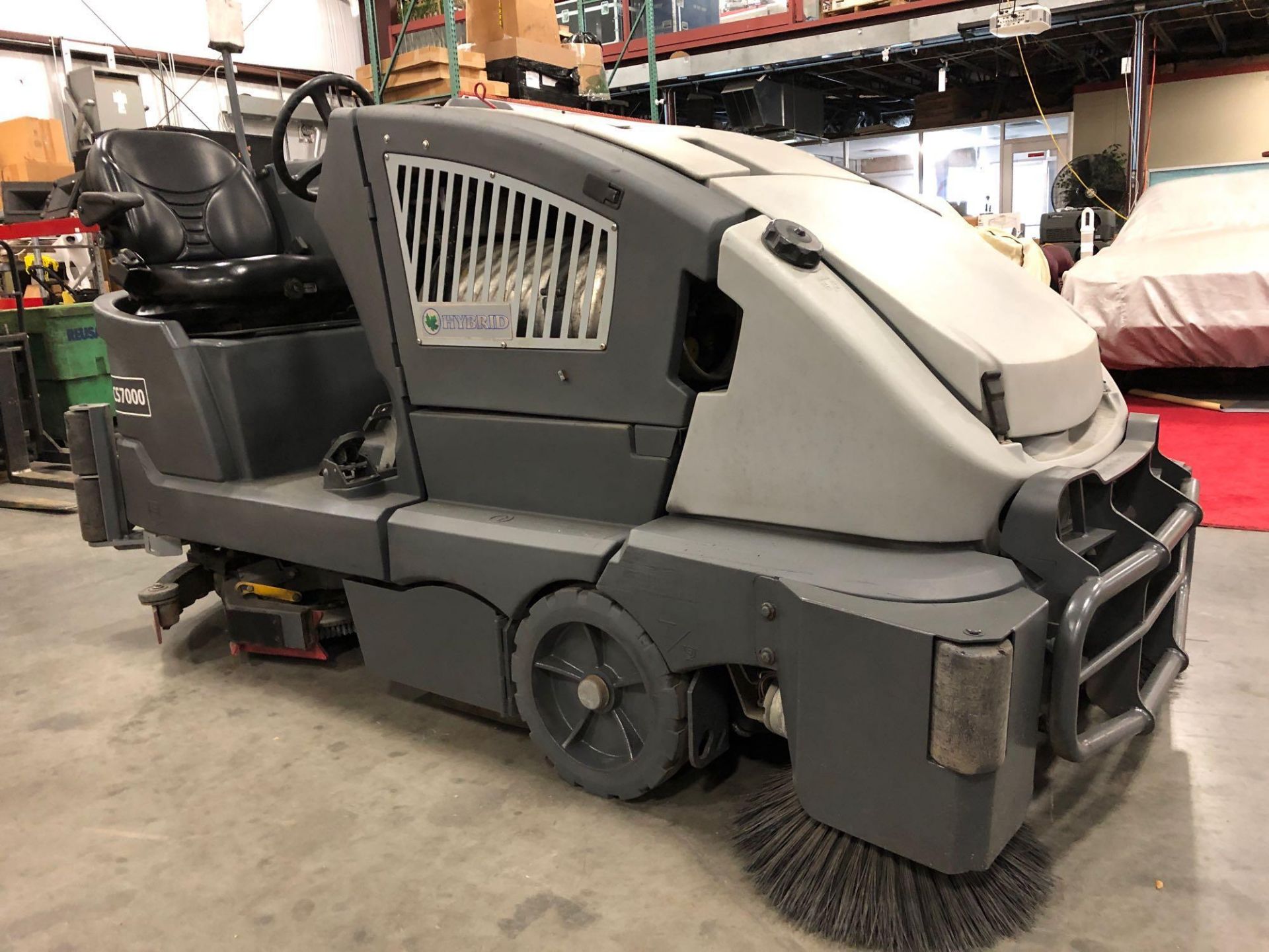 2013 NILFISK ADVANCE HYBRID FLOOR CLEANING MACHINE MODEL CS7000 48LP, ELECTRIC/LP POWERED