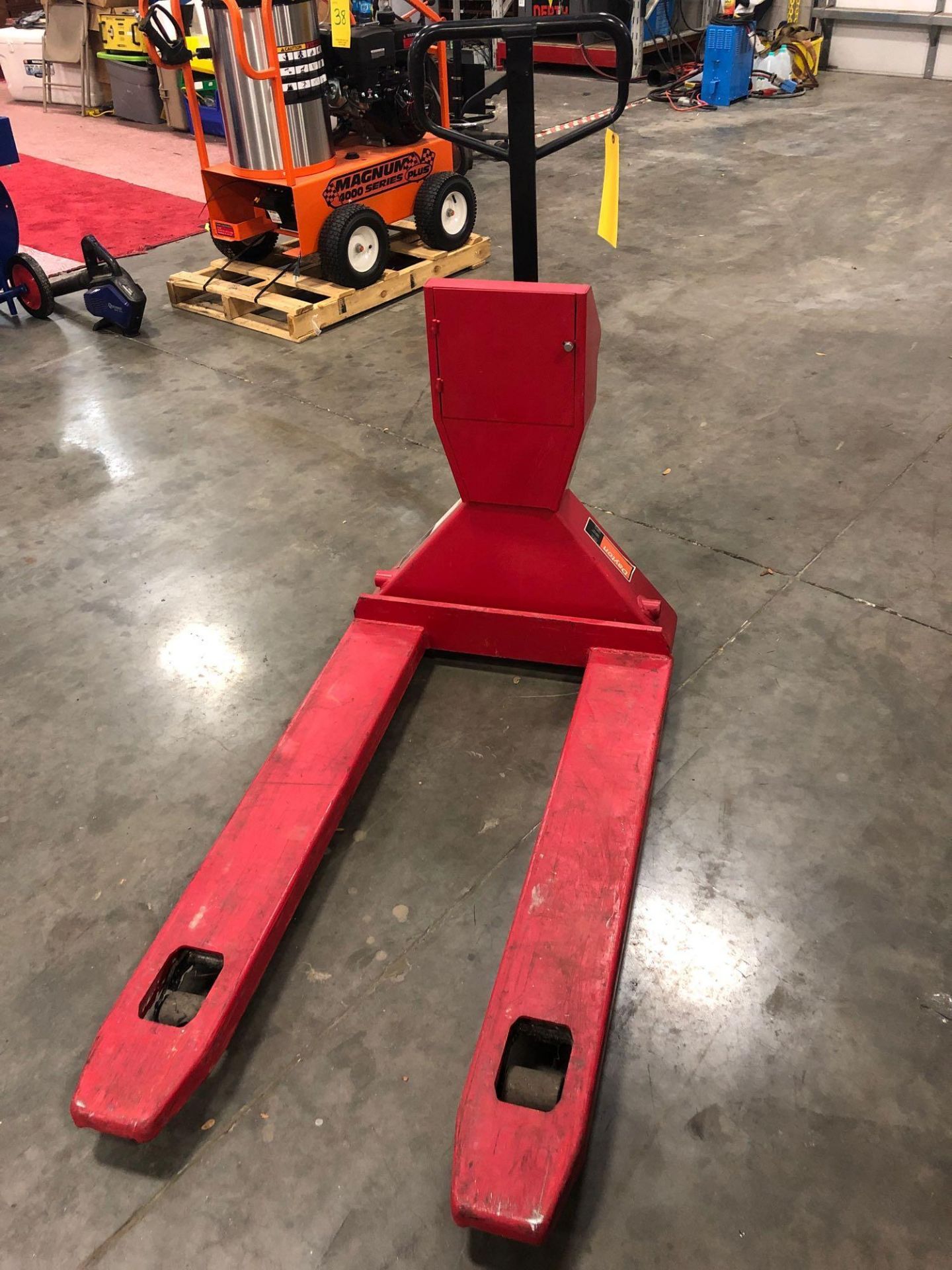 DAYTON PALLET JACK W/ BUILT IN SCALE, 4,400 LB CAPACITY, MODEL 2ZE61 - Image 3 of 4