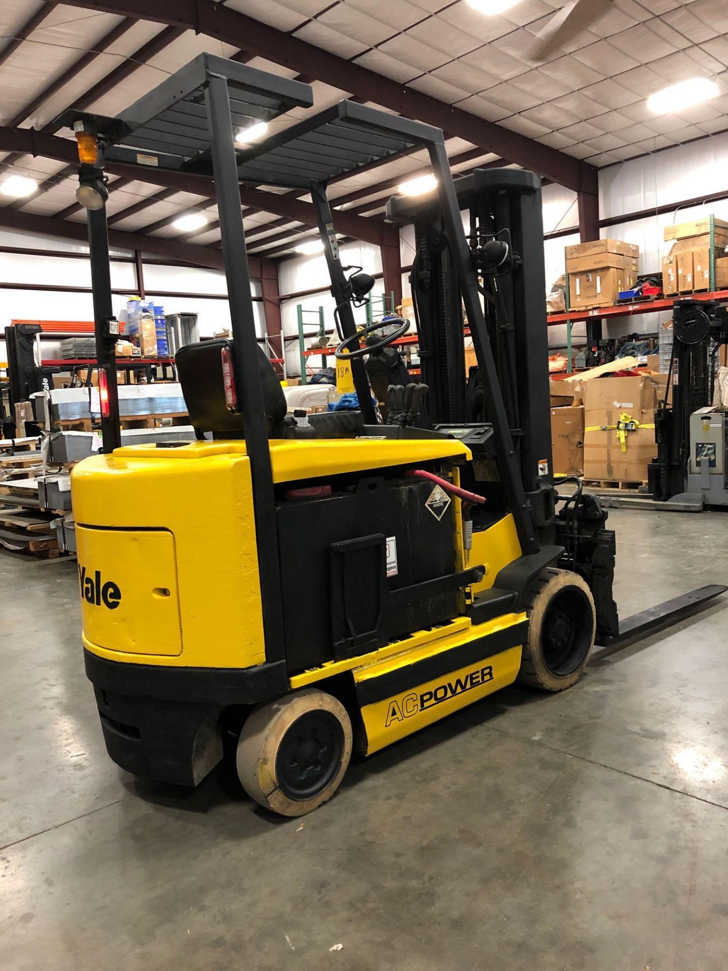 YALE ELECTRIC FORKLIFT MODEL ERC060, 6,000 LB CAPACITY - Image 3 of 8