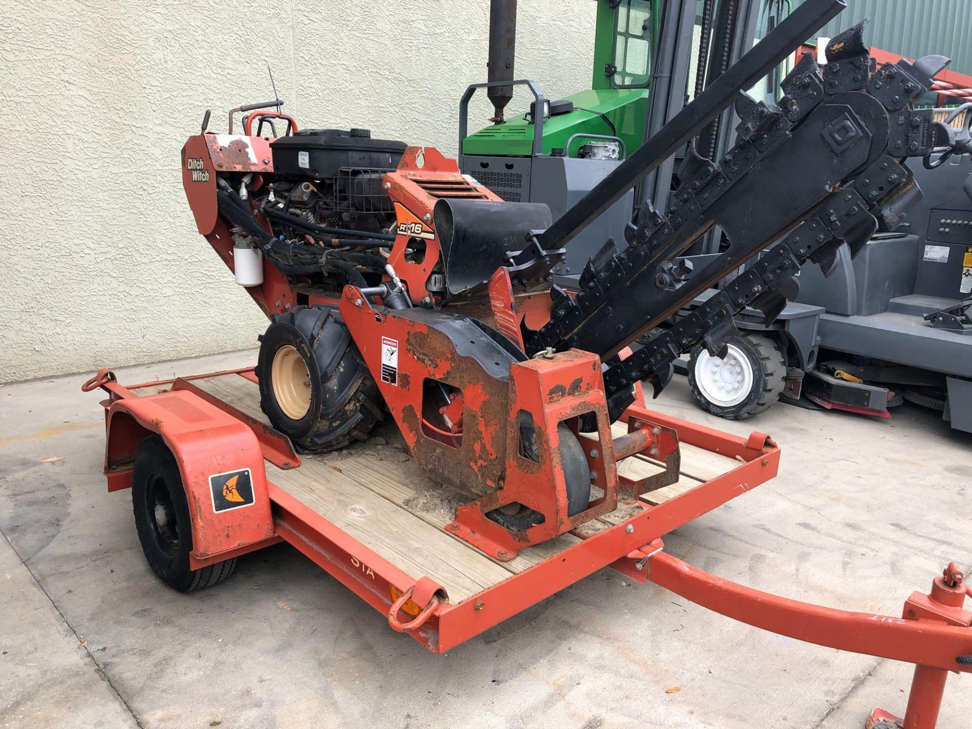 2012 DITCH WITCH TRENCHER AND TRAILER COMBO, TRENCHER MODEL RT16 - Image 2 of 3