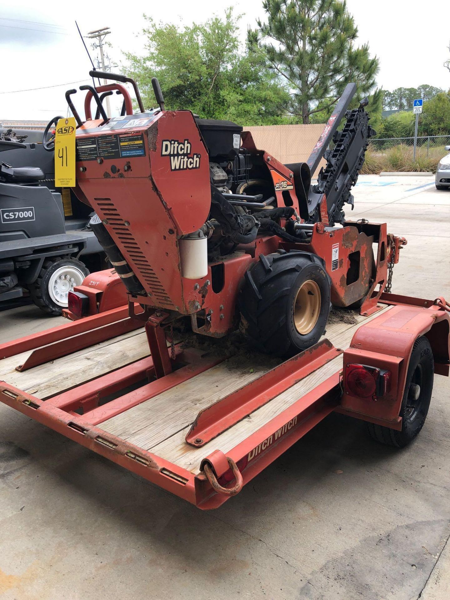2012 DITCH WITCH TRENCHER AND TRAILER COMBO, TRENCHER MODEL RT16 - Image 3 of 3